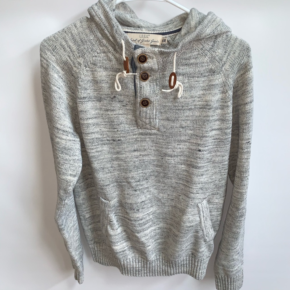 H&M sweater with pocket